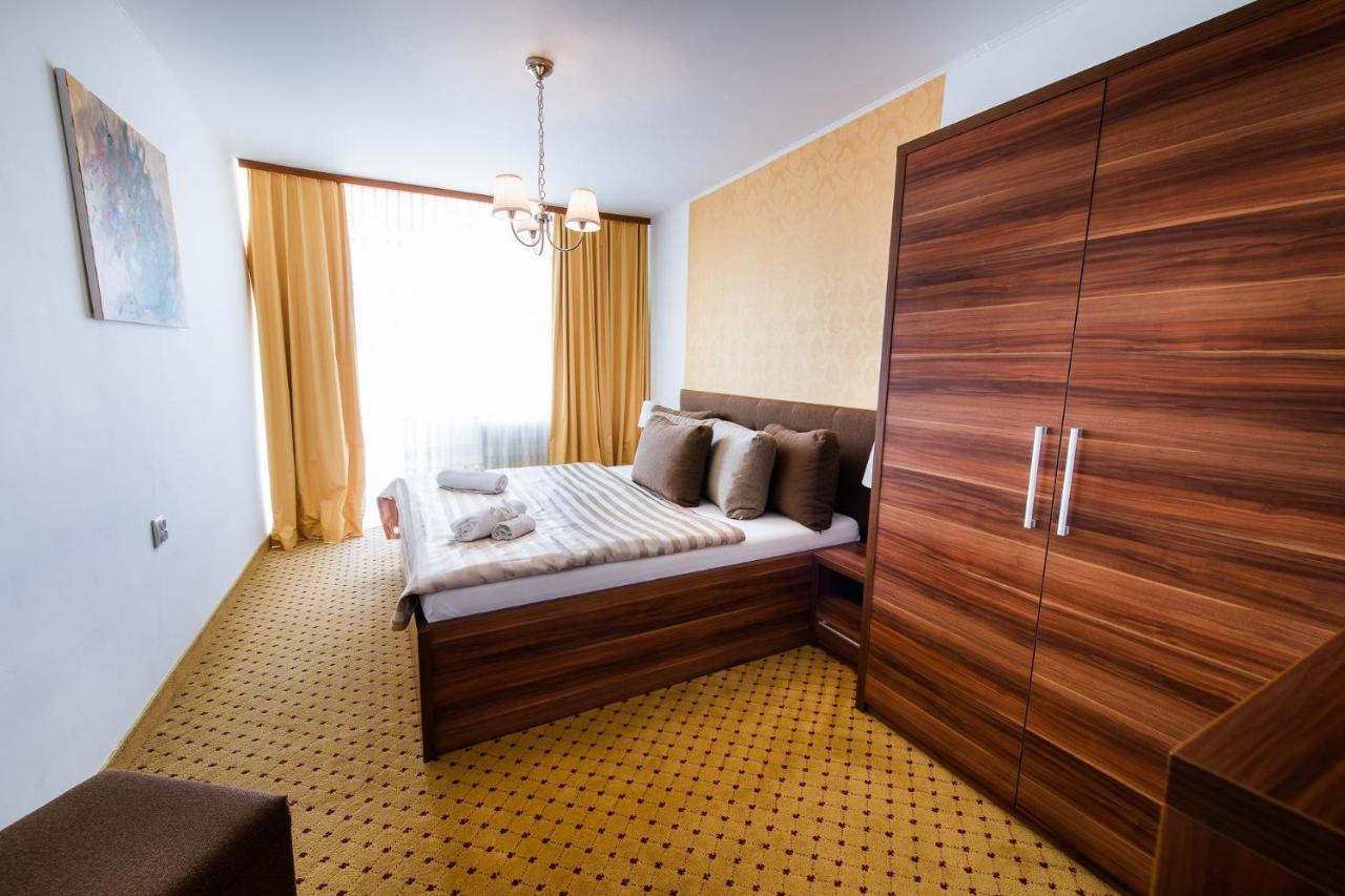 Hotel Merkur Kaluža Dış mekan fotoğraf